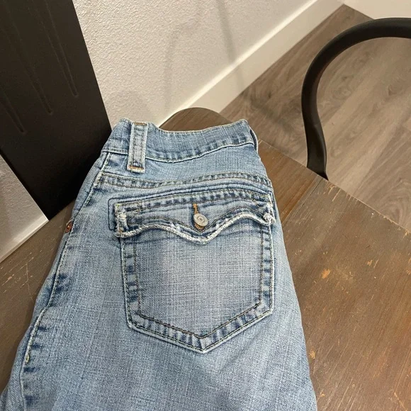 Levi's Women's Denim Straight Leg Jeans - Picture 5 of 6